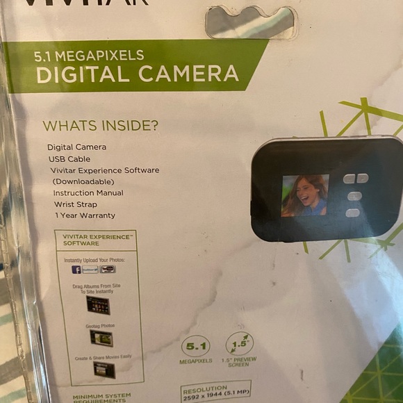 Digital Camera - Picture 2 of 3